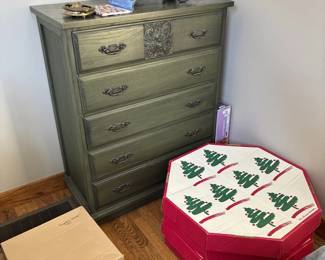 Dresser