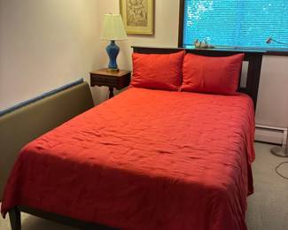 Full bed