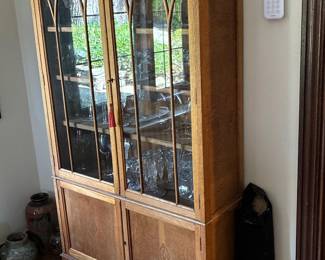 Display hutch