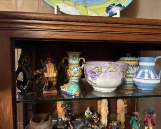 Figurines