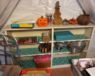 Bookshelf, holiday decor