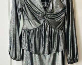 Many clothes ( most size small) 