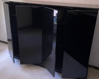 Ello Armoire