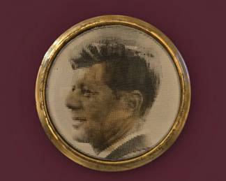 Vintage John F. Kennedy The Man for the s Lenticular Flasher Pin third image