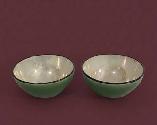 Green Ceramic Bowl with Speckled Interior third image