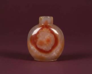 Agate Snuff Bottle