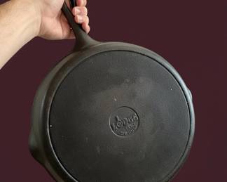 Wagner Ware Cast Iron Skillet second image