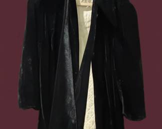 Vintage s Black Velvet Opera Coat second image