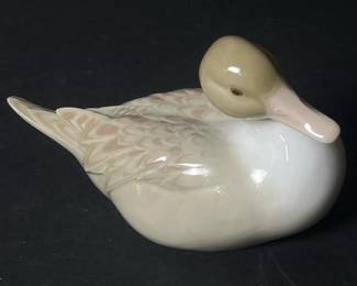 016 lladrducklingsporcelainfigurine