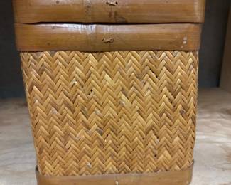 334 handwovenbamboostoragebasketwithlid