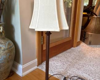 214 30hamptonbaytablelamp