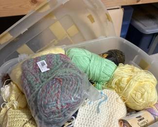 288 assortedyarnlotwithknittingaccessor