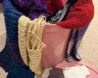 188 assortedwinteraccessorieslothatssca