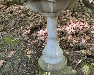 104 classicconcretepedestalbirdbath