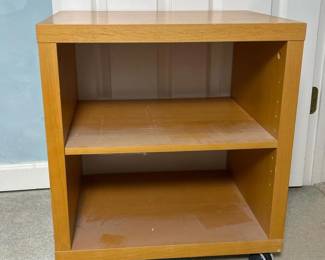 110 mobilewoodenshelvingunitoncasters