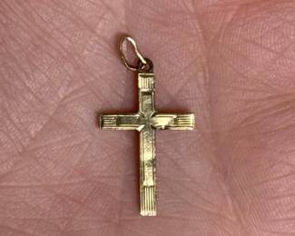 002 dainty10kgoldcrosspendant
