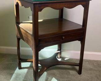 142 vintagewoodensingledrawersidetable
