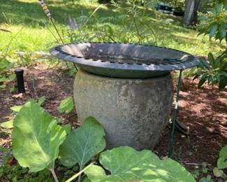 358 gardenpotwithbirdfeedertop