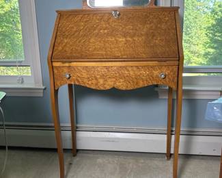 112 vintagedropfrontsecretarydeskwithm