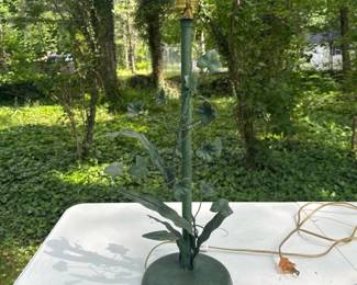 200 vintagemetalvineleaftablelampwith