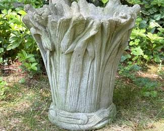 008 ornateconcretegardenplanter