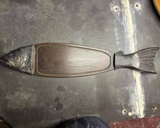 057 vintagefishwallplaqueservingboard