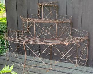 016 victorianstyle3tierwroughtornatega
