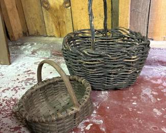 035 pairofhandwovenbasketswithhandles