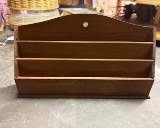 061 threecompartmentwoodenwallmountmail