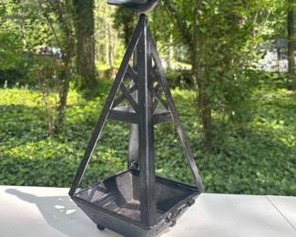 198 decorativemetalpyramidbirdfeederwit