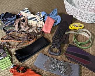 306 lotofassortedvintagebelts