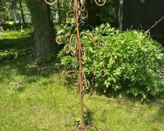 226 antiquewroughtironcoatrackwithrust