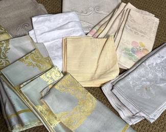 301 assortedlotofvintagelinennapkins