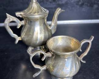 102 vintagesilverplatedteapotandcreamer