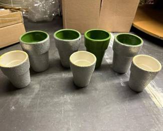 134 setof7mixedsizeceramicflowerpots