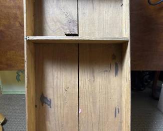 049 primitiverustic2compartmentwoodenwa