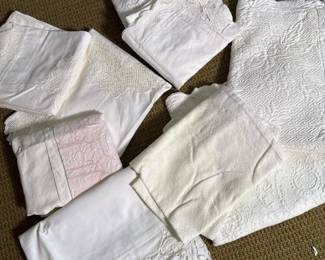 299 assortedlotofvintagepillowshams