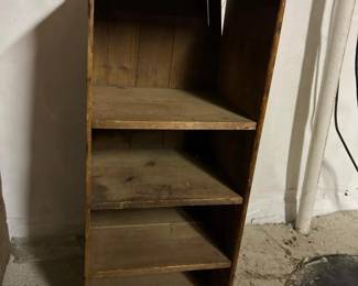 367 vintagewoodencrateshelf