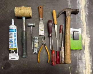 139 mixedhandtoolandhardwarecollection