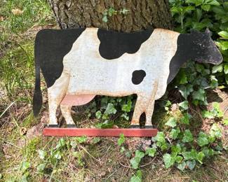 185 vintagemetalcowsign