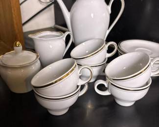 089 kahlagdrvintageporcelainteaset