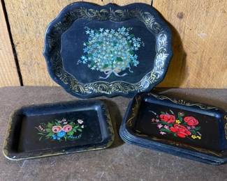 338 vintagehandpaintedblacktolewaretray