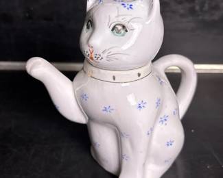 095 vintageceramiccatshapedteapot