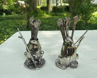 213 metalfrogshapedcocktailpickholders