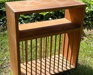 283 woodenplaterack