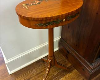Vintage hand painted Adams-style oval pedestal stand