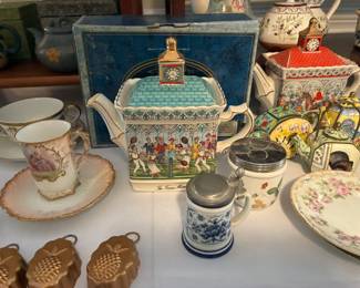 Vintage Sadler teapot from "The Championship Series"