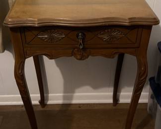 Small end table $40