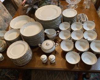 Fine China of Japan "Barony"