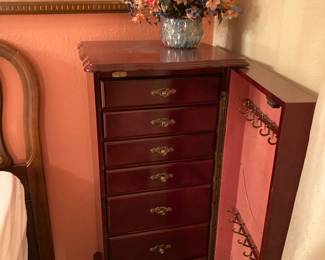 Queen Anne jewelry chest
